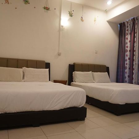 S & S Guest House كوانتان المظهر الخارجي الصورة