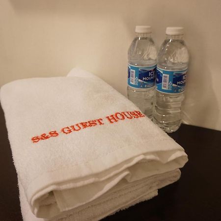 S & S Guest House كوانتان المظهر الخارجي الصورة